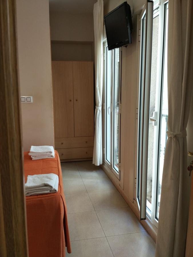 Pension Dominguez Madrid Luaran gambar
